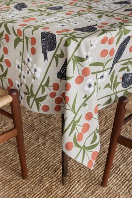 Körsbärsträdgården, table cloth, beige, 145x250cm