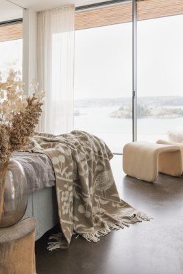 Körsbärsträdgården, blanket, brown, off white