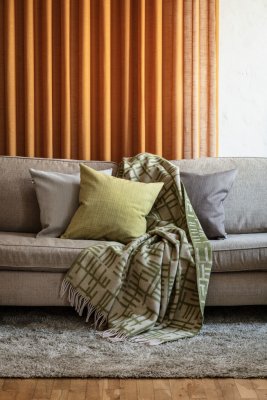 Almedahls Pickepin, blanket, moss green beige 101712-0036