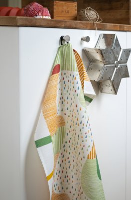 Stream, tea towel, multi