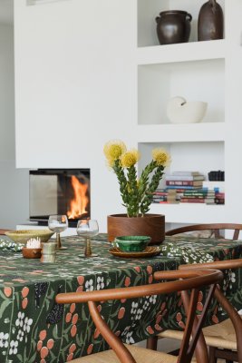 Körsbärsträdgården, table cloth, green, 145x250cm