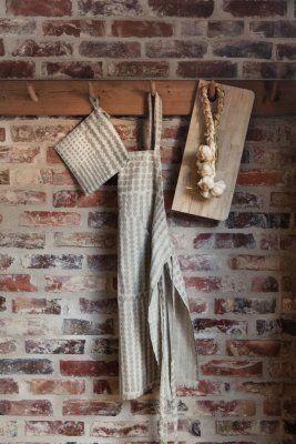 Almedahls, Pricktyg, apron, nature taupe, 101954-0066