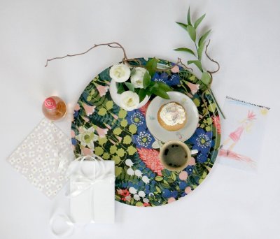 Skogen, tray, black green pink, 38cm